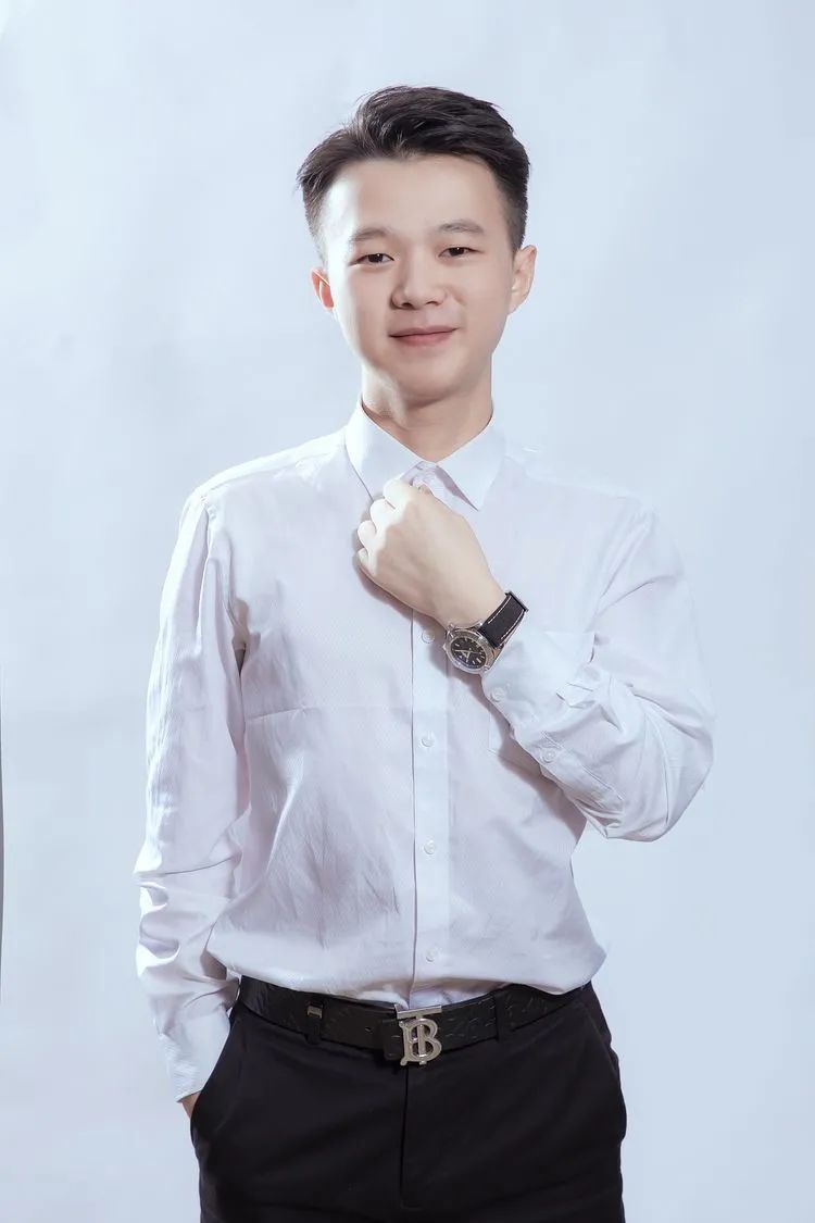 萬(wàn)合恒業(yè)講師余錦華.jpg